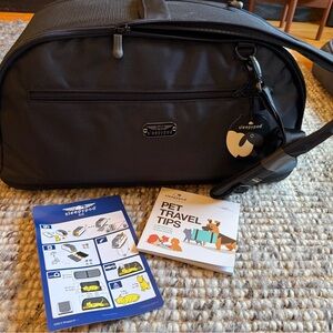 Sleepypod Black Pet Carrier